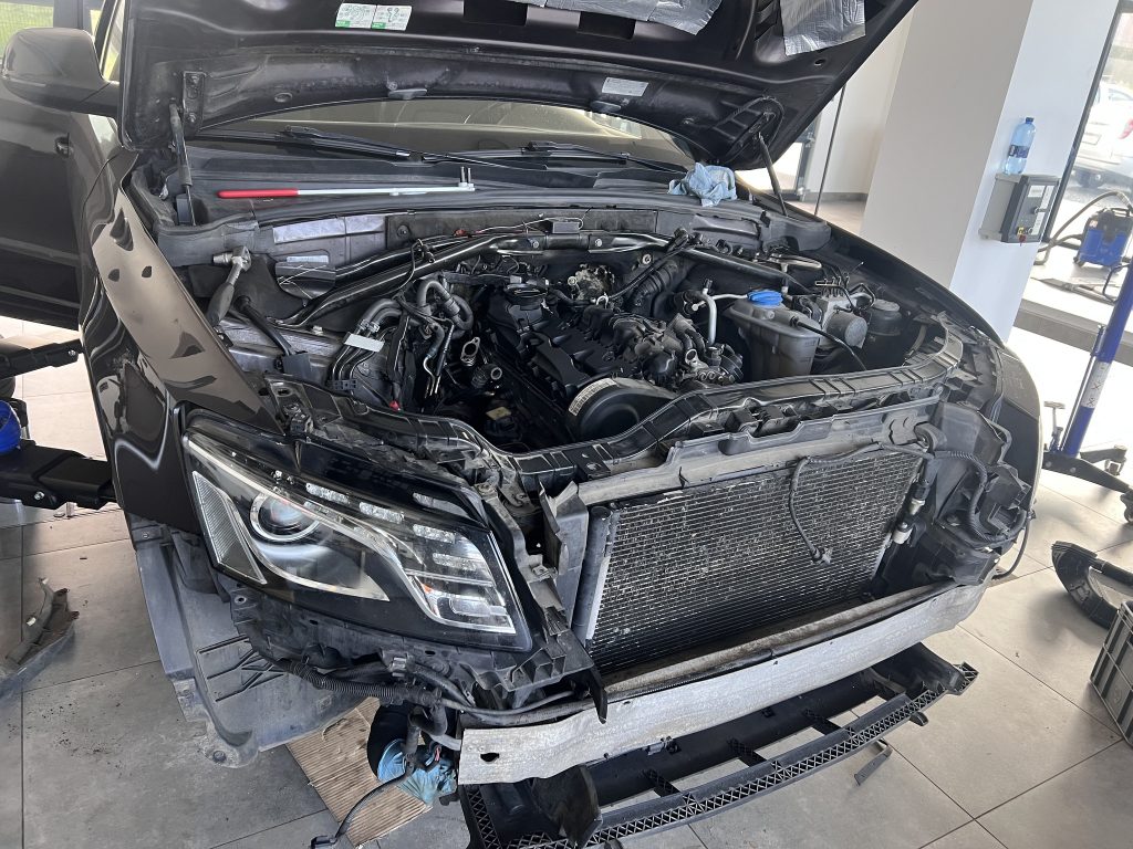 Mechanik specjalizujący się w BMW, Audi i Mercedes w Mirsku